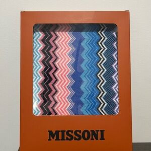 Missoni Pink and Blue Zigzag scarf